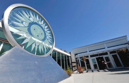 A seniors centre adjacent to the Killarney Community Centre (pictured) is one step closer to being built. photo: Ward Perrin, Vancouver Sun
